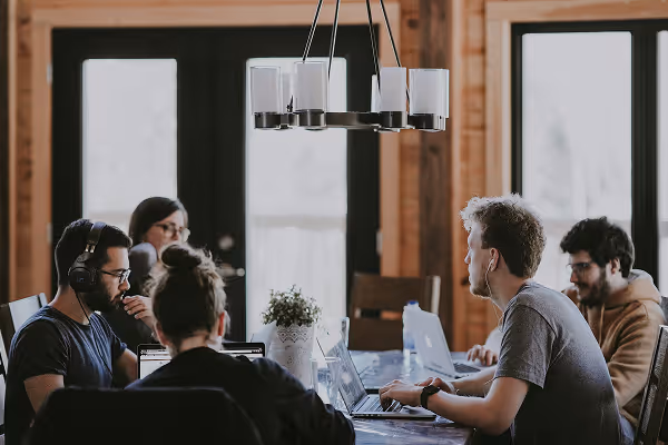 What you should consider when hiring a website management company